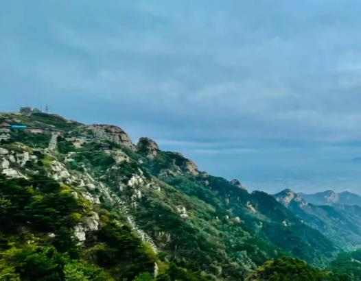 泰山黃山哪個地方比較好玩?泰山在哪里開始爬比較好 泰山黃山哪個地方比較好玩?泰山在哪里開始爬比較好