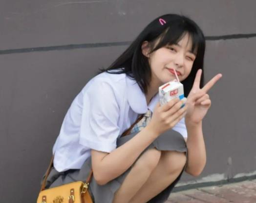 美瞳線做什么顏色好看?美瞳線一般多少錢 美瞳線做什么顏色好看?美瞳線一般多少錢